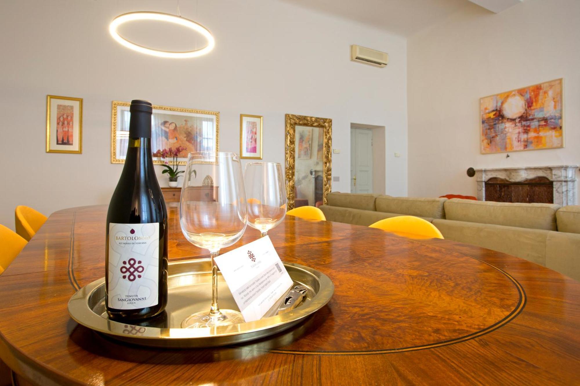 Casa San Martino, Stylish Flat With Stunning Views Of S Cathedral Lucca